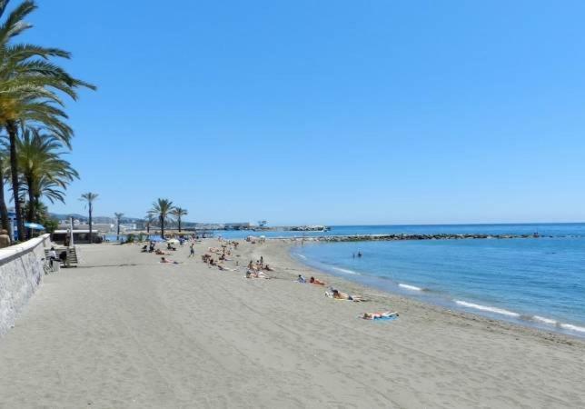 Apartamento El Anden De La Estacion Málaga Exteriör bild
